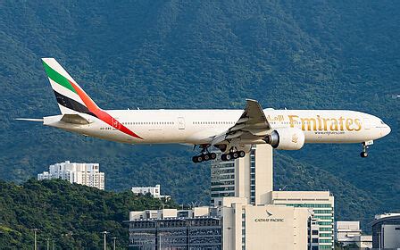 EK332 (UAE332) Emirates Flight Tracking and History .